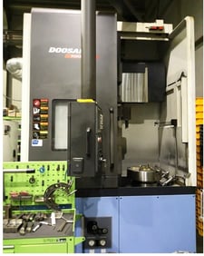 Daewoo Doosan #V550M, CNC vertical turret lathe with milling, Fanuc 32iA, 31.5" swing, 15" chuck, chip