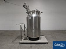 Gal Nova Fab Reactor, Stainless Steel, dish top & bottom, 30 psi @200°F, jacket 30 psi, top Lightnin