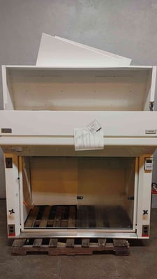 Hamilton, Chemical Fume Hood, 5', 2-Way Sash, AFA 1000 monitor