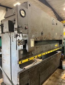 55 Ton, HTC, hydraulic press brake, 10' overall, 102" between housing, 6" stroke, 6" throat, 13" open