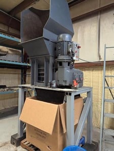 Satrind #F615, dual shaft shredder, 20 HP, 22" x 24" opening