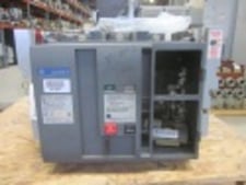 800 Amps, General Electric, SSD08B208, electrically operated, drawout, #IC1527