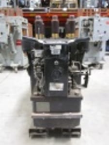 2000 Amps, General Electric, AM-5-250-1, electrically operated, drawout, #AB4055