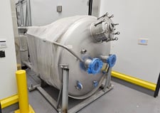 Vertical 3235 liter Stainless steel hopper tank, new surplus