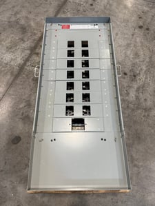 250 Amp. General Electric Spectra Series APN Heat Rated Plug-In Style Panelboard #29770601 3-Phase, 4-Wire