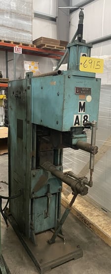 100 KVA Taylor-Winfield #ENE-18-100AlrOper, 24" throat, 2.5"arm diameter, 440/460/480 V.