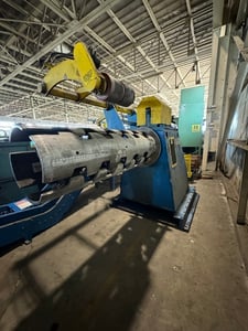 30000 lb. Strilich, recoiler, 72" width, hydraulic expand & slide base, 20-24" ID, LR