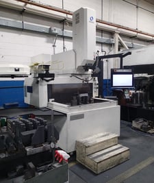 Makino #EDNC6, CNC Sinker Electrical Discharge Machine, w/C-Axis Head, 43.3" x 26.5" x 17.7" Work Tank, 31.5"