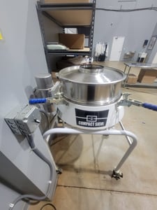 Russell Finex #Compact-600, Food-safe Vibrating Magnetic Sieve, Single Deck, 550 mm diameter, 1/3 HP, 230/460