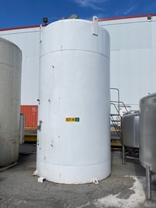 3000 gallon APV Crepaco, Stainless steel tank, jacketed, agitated, 125 psi, 8' dia. x 16' high, 1993