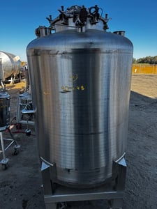 264 gallon BCD Manufacturing, 1000 liter 316L Stainless Steel tank, 3 bar, bottom driven agitation, 2000