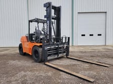 17400 lb. Daewoo Doosan #D80S-7, forklift, 220" lift height, Doosan 4 cyl diesel engine, solid tires, 3-stage