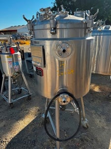 53 gallon Lee, 200 liter Stainless steel tank, jacketed, 45 psi, 24 diameter x 30" straight side, dish top &