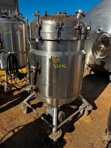 100 gallon Cherry Burrell, 316L Stainless Steel tank, jacketed, agitated, 50 psi, 32" dia. x 36" straight