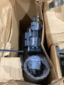 7.1 CFM @ 26" Hg. Welch #8150B-30D, dry vacuum pump & 10 gallon tank, new