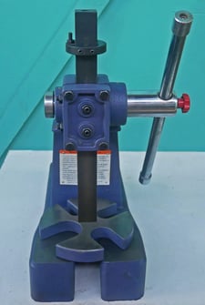 2 Ton, Palmgren #2-TON, Arbor Press, 1-1/4" ram, 1/2" ram hole diameter, 6-5/8" anvil diameter, 19:1 lever, 5
