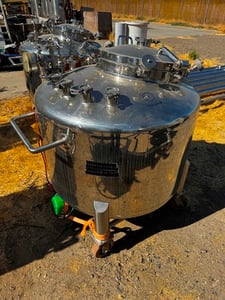 132 gallon Lee #500L-DBT, 500 liter 316L Stainless Steel tank, agitated, internal coil, 42" dia. x 24"