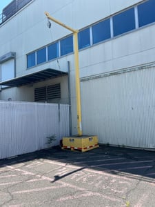 Flexiguard SafRig Fall Protection System, freestanding Davit crane hoist, leveler