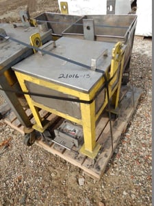 5 cu.ft. Stainless steel hopper, 18.5" x 18.5" x 28", on casters