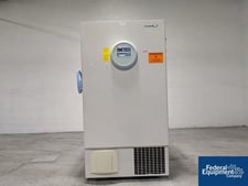 VWR #VWR40086A, ULT freezer, -80°C, R-404a & R-290 & R-508b, 2 stage, 4 shelves, 120 V., 2015