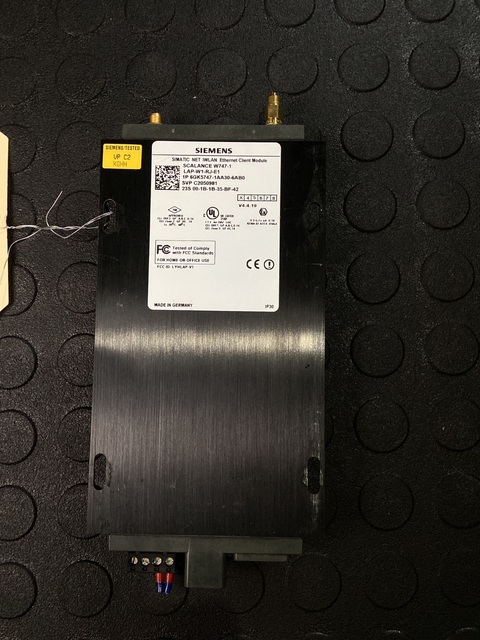 SIEMENS 6GK5747-1AA30-6AB0 SCALANCE W747-1 IWLAN Client Module USED
