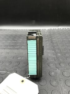 SIEMENS 6ES7 322-1BH01-0AA0 Simatic S7 Output Module USED