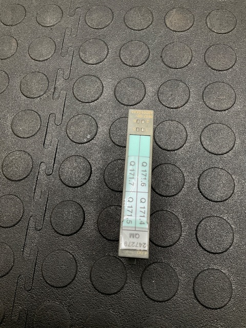 SIEMENS 6ES7 132-4BD01-0AA0 Simatic S7 Digital Output Module USED