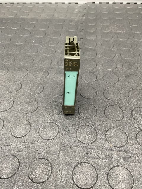 SIEMENS 6ES7 138-4CB11-0AB0 ET200S PM-E Power Module Selectable DC/AC USED