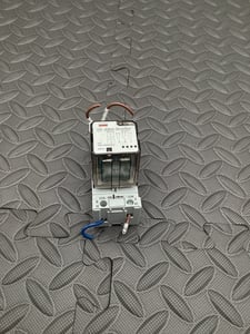 Allen-Bradley BRADLEY 700-HN153 /B Timing Relay w/ 700-HB33Z24 USED