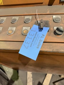 Bear, low pressure molding machine