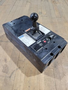 1200 Amps, Westinghouse, HNC31200F, Seltronic Circuit Breaker, 3 phase, 600 Volts