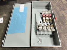 800 Amp. Eaton, DH327NRK, Fusible Disconnect Switch, 3 Pole, 240 VAC, 3R Rainproof