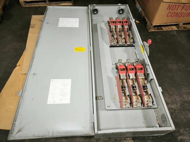400 Amp. General Electric #TDT3365, Double Throw Safety Switch, 600 VAC, 250 VDC