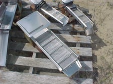 6" wide x 1' long, FMC Syntron #SF010B, Vibrating Magnetic Pan Feeder