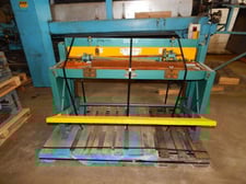 18 gauge x 52" Grizzly #G5772, Foot Shear, 0"-12.5" Front & 0"-35" Rear Step Gauge Range, 2017