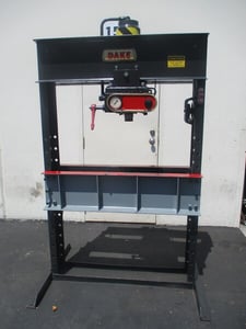 75 Ton, Dake #6-475, hydraulic press, air operated, double air pump