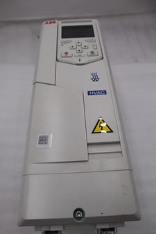 ABB ACH580-01-07A5-2 Drive INPUT 3PH 400/480VAC 50/60HZ 7.5AMP 2HP STOCK 2061-A