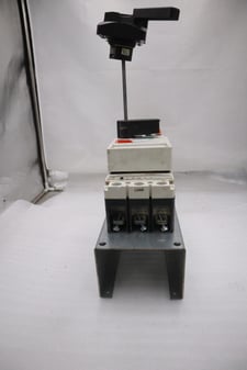 Allen-Bradley bradley 140ul6d3d30/ 140u-l6d3-d30 molded case circuit breaker stock 709-a