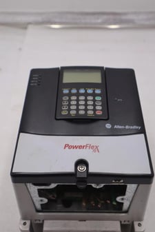 20ad8p0a3aynanc0 Allen-Bradley bradley powerflex 70 5hp ac drive 480 volt stock 3303