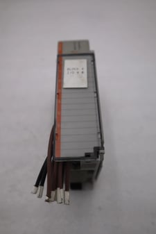 Allen-Bradley Bradley 1769-OW8 Ser B CompactLogix 8-Channel VAC/VDC Relay Output Module