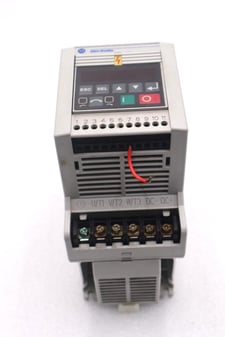 Allen-Bradley bradley 160-ba01nps1p1 drive speed controller .5 hp 460v ser c ip20 k-520a