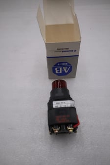 Allen-Bradley bradley 800h-prt16r series f pushbutton new with box stock g768a