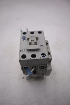 Allen-bradley 100-c37d00/c contactor stock #k-2641