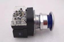 Allen-Bradley bradley 800t-fxqh2ba1 30mm push-pull device ser u stock #k-2382