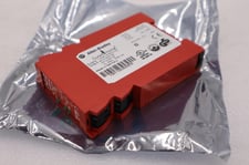 Allen-Bradley 440R-N23116 Guardmaster Minotaur Safety Relay MSR126T NEW #H546A