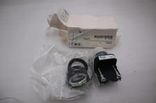 NEW Allen-Bradley Bradley 800T-Q24W white pilot light Ser U 24V STOCK G704A
