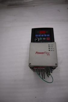Allen-Bradley Bradley 22B-D2P3N104 /A PowerFlex 40 480V 3-Phase 1HP AC Drive #H1240