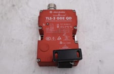 Allen-Bradley Bradley Guardmaster TLS-3 GD2 QD SAFETY Interlock Switch TLS3GD2QD L-159