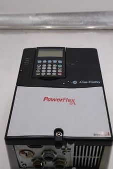Allen-Bradley PowerFlex 70 20AB015A3AYNANG0 MFG. 2016 AC Drive STOCK 2438