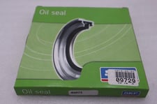 NEW IN BOX 43073 - CR Seals STOCK 5674A